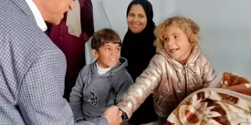 محافظ شمال سيناء يتابع أوضاع الجرحى الفلسطينيين في زيارة لمستشفى الشيخ زويد