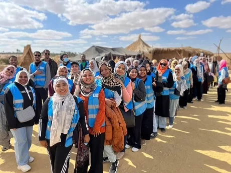 100 متطوع من أفريقيا يشاركون في زراعة الطرق المؤدية لمحميات الفيوم 14 | جريدة الجمهورية