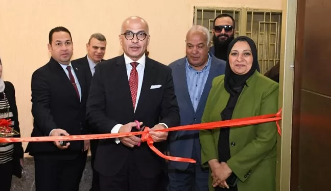 رئيس جامعة عين شمس يفتتح مبنى المدينة الجامعية للطالبات بعد تطويره