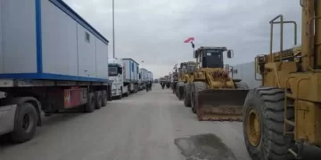 بدء دخول المنازل الجاهزة إلي قطاع غزة