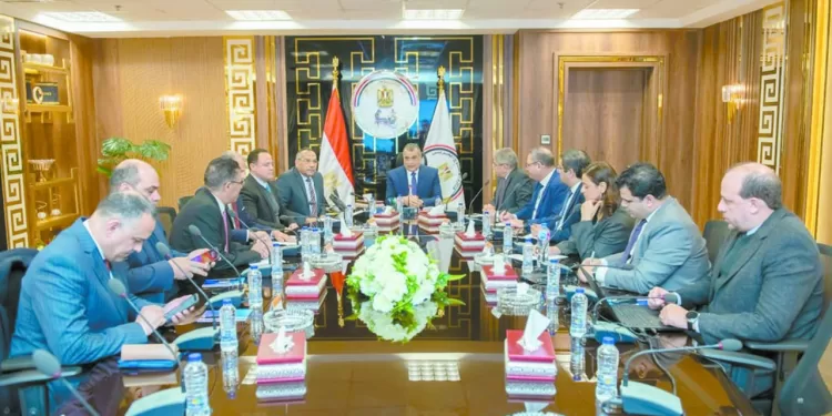 «الوثائقية» تقدم جائزة لأفضل فيلم طلابى  بمهرجان الإسماعيلية الدولى