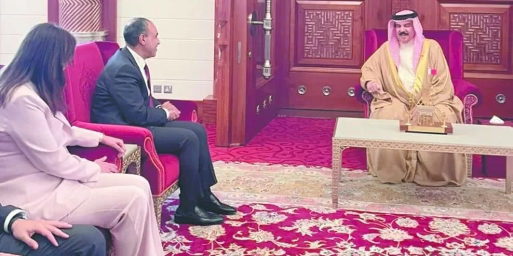 «الوثائقية» تقدم جائزة لأفضل فيلم طلابى  بمهرجان الإسماعيلية الدولى