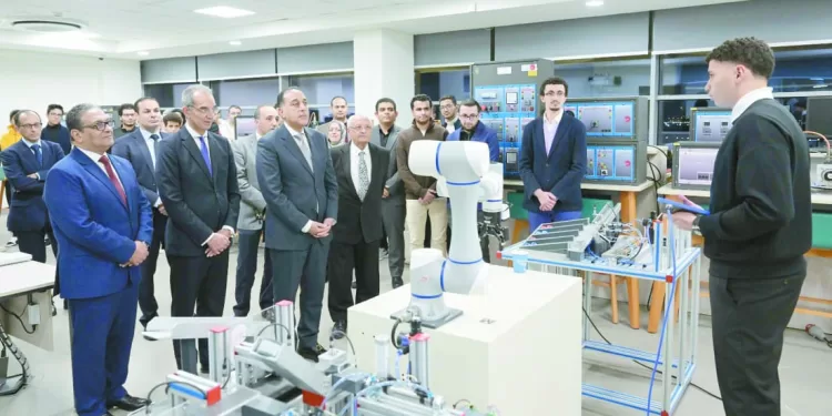 مدبولى فى مدينة المعرفة: صرح تكنولوجى يستهدف بناء مجتمع معلوماتى متكامل جاذب للاستثمارات العالمية 1 - جريدة الجمهورية فى ختام «الدورة 56».. الضيوف العرب لـ”الجمهورية” «معرض القاهرة» الأول فى المنطقة.. والتنظيم رائع