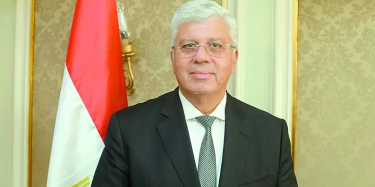 عاشور: إستراتيجية.. لتعزيز الأمن الصحى والاكتفاء من الأدوية 1 - جريدة الجمهورية «صبحى» يناقش مستجدات الكرة العالمية بحضور فينجر