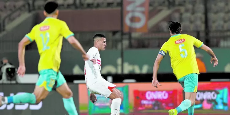 «صبحى» يناقش مستجدات الكرة العالمية بحضور فينجر