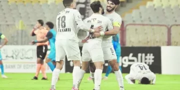 «صبحى» يناقش مستجدات الكرة العالمية بحضور فينجر