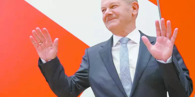 بن شرقى يتقدم للأهلى.. وبنتايك يتعادل للزمالك.. والفائز بيراميدز