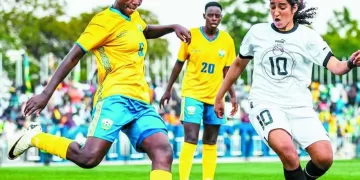 بن شرقى يتقدم للأهلى.. وبنتايك يتعادل للزمالك.. والفائز بيراميدز