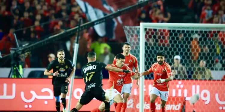 بوجلبان يقود تدريب المصرى وسط ترحيب بورسعيدى