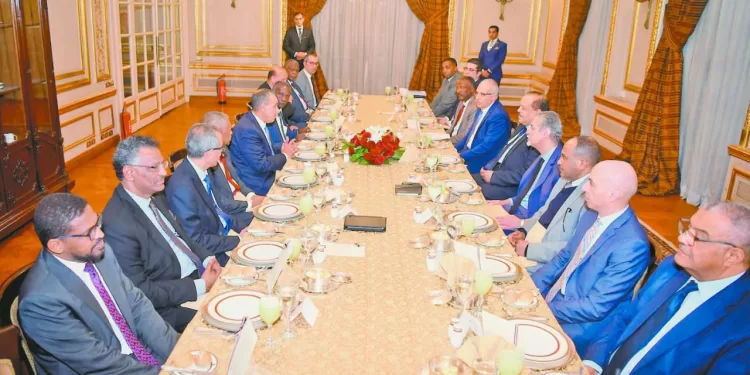 بوجلبان يقود تدريب المصرى وسط ترحيب بورسعيدى