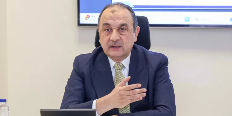 شيمي: مشروع شرق العوينات للأقطان قصيرة التيلة يدعم الصناعة المحلية ويقلل فاتورة الواردات.. 2000 فدان منزرعة وحصاد آلي متقدم