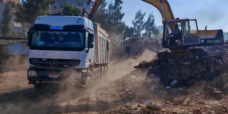 رفع 1880 طن مخلفات نظافة من مقالب عشوائية بالدقهلية