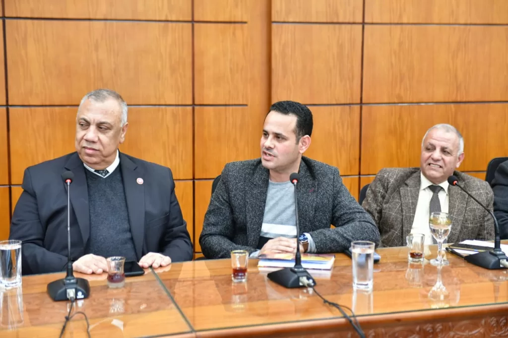 محافظ الدقهلية يعقد اجتماع تنسيقي لإطلاق قافلة إغاثة عاجلة لغزة 8 - جريدة الجمهورية WhatsApp Image 2025 02 03 at 5.24.22 PM 1 - جريدة الجمهورية