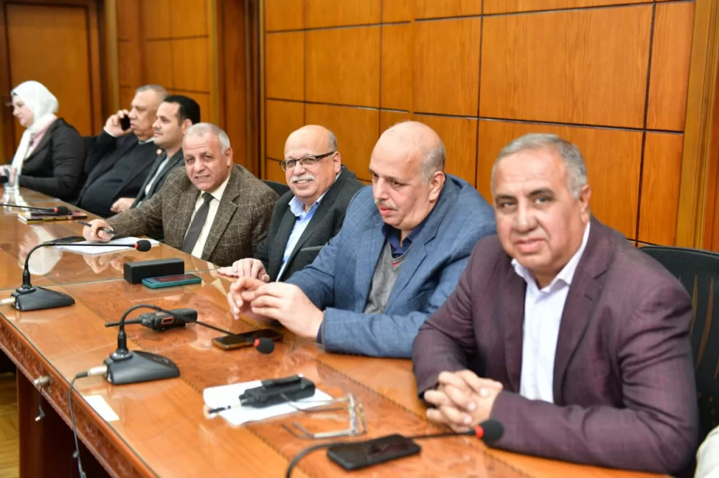محافظ الدقهلية يعقد اجتماع تنسيقي لإطلاق قافلة إغاثة عاجلة لغزة 19 - جريدة الجمهورية WhatsApp Image 2025 02 03 at 5.24.25 PM 3 - جريدة الجمهورية