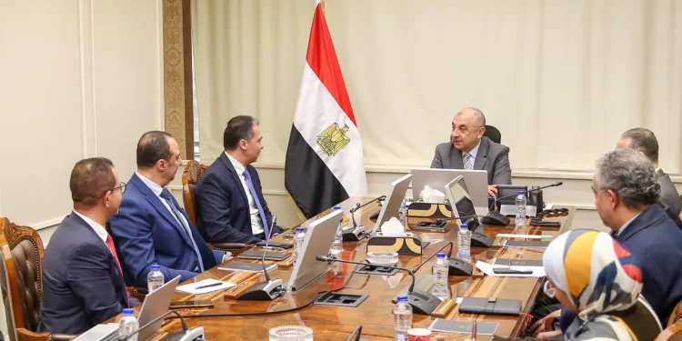 وزير قطاع الأعمال و «سيمنس» يبحثان تعزيز التعاون في تطبيق الأنظمة الذكية بالشركات التابعة 1 - جريدة الجمهورية وزير قطاع الأعمال و «سيمنس» يبحثان تعزيز التعاون في تطبيق الأنظمة الذكية بالشركات التابعة