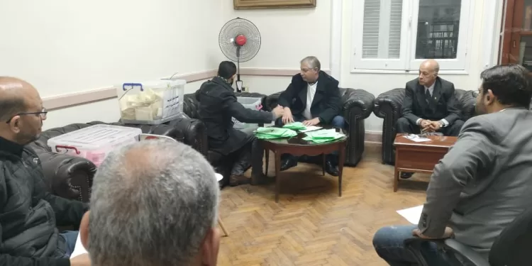 غلق باب التصويت وبدء الفرز بانتخابات «البيطريين» في القاهرة والجيزة