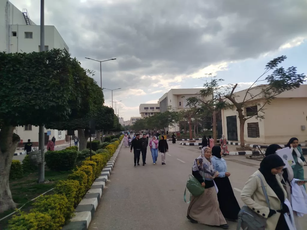 انطلاق الفصل الدراسي الثاني بجامعة المنصورة.. استقبال الطلاب وإكمال المسيرة التعليمية 4 - جريدة الجمهورية WhatsApp Image 2025 02 08 at 3.04.31 PM 1 - جريدة الجمهورية