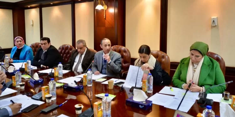 تدريب المتحدثين الرسميين وتفعيل التشريعات أبرز محاور اجتماع «الأعلى للإعلام» لمكافحة الشائعات