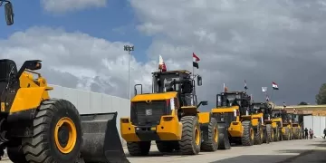 بدء دخول المعدات الثقيله إلي قطاع غزة