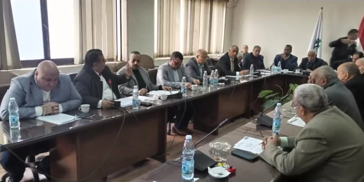 «نقابات عمال مصر» تطالب بالإبقاء على حصتها من أموال الجزاءات في قانون العمل الجديد