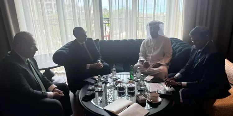 وزير الاستثمار يبحث مع اتصالات العالمية خطط التوسع وزيادة الاستثمارات في مصر