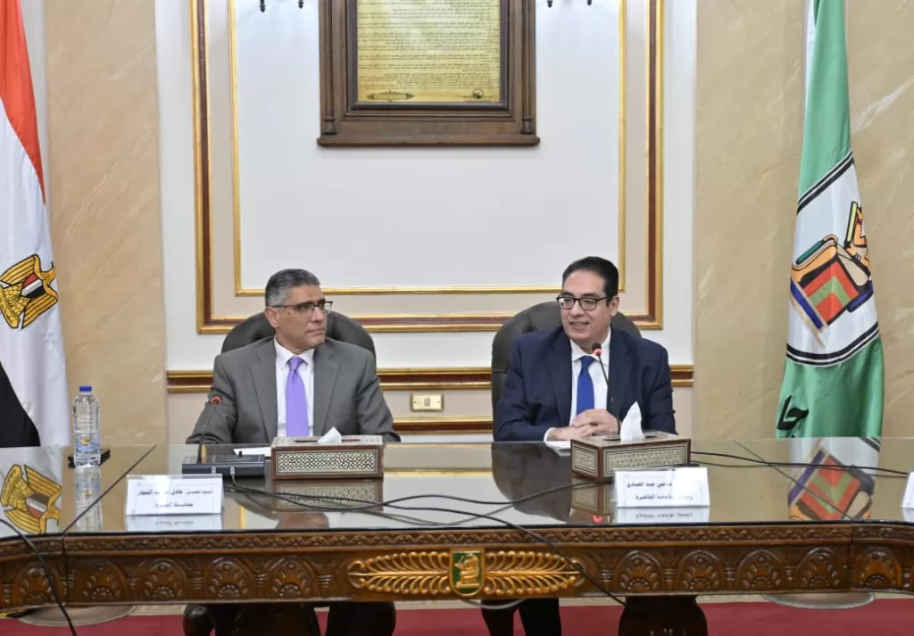 محافظ الجيزة ورئيس جامعة القاهرة يُطلقان شراكة لتحقيق التنمية المستدامة 5 - جريدة الجمهورية WhatsApp Image 2025 02 27 at 4.07.53 PM - جريدة الجمهورية