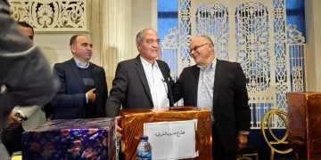 بحضور قيادات الشركة: تكريم مدير الشؤون المالية والتجارية بكهرباء الشرقية والمدن الجديدة