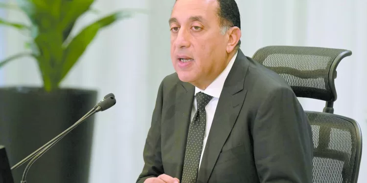 رسالة شكر للرئيس السيسى.. بتوقيع المصريين.. القيادات الحزبية.. بالإجماع: الحزمة الاجتماعية الجديدة جاءت «فى وقتها» 1 - جريدة الجمهورية مدبولى خلال المؤتمر الصحفى الأسبوعى للحكومة: عرض الحزمة الاجتماعية على الرئيس السيسى.. قريبًا