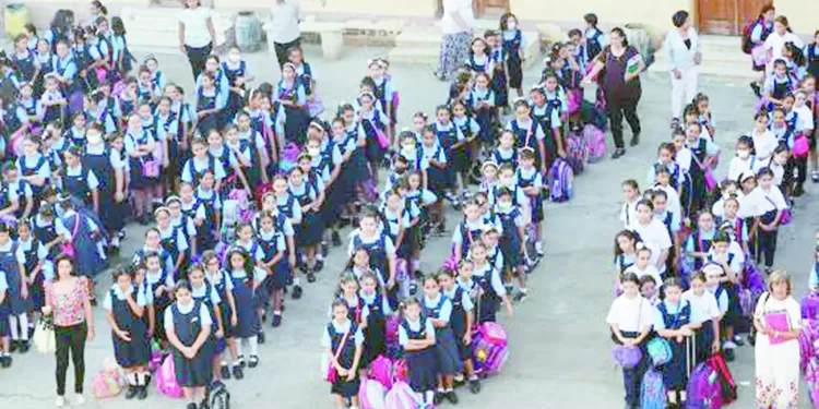 أهلاً بالمدارس فى الفصل الثانى: 25 مليون طالب يعودون إلى مقاعد الدراسة.. بالمراحل التعليمية المختلفة