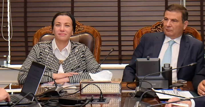 وزيرا البيئة والزراعة يستكشفان فرص الاستثمار في مجال الأعلاف البديلة 1 - جريدة الجمهورية وزيرا البيئة والزراعة يستكشفان فرص الاستثمار في مجال الأعلاف البديلة