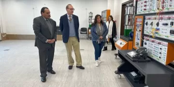 رئيس جامعة بنها الأهلية يستقبل وفد جامعة أريزونا الأمريكية لبحث التعاون الأكاديمي