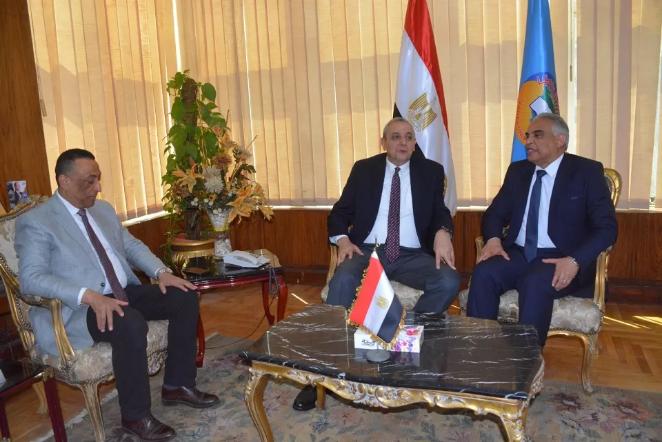 محافظ الغربية يهنئ رئيس جامعة طنطا الجديد ويشيد بمسيرته العلمية 7 - جريدة الجمهورية 13 38 - جريدة الجمهورية