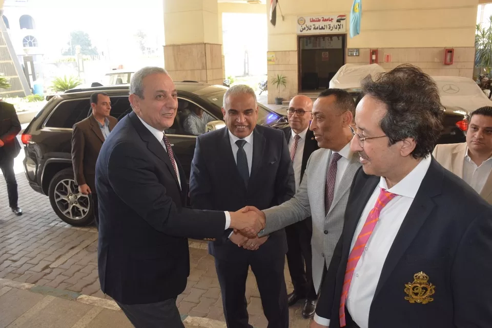 محافظ الغربية يهنئ رئيس جامعة طنطا الجديد ويشيد بمسيرته العلمية 9 - جريدة الجمهورية 15 26 - جريدة الجمهورية