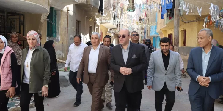 محافظ بني سويف يفتتح مشروعات رصف وتطوير شوارع بتكلفة 297 مليون جنيه