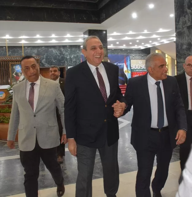 محافظ الغربية يهنئ رئيس جامعة طنطا الجديد ويشيد بمسيرته العلمية 11 - جريدة الجمهورية 17 17 - جريدة الجمهورية