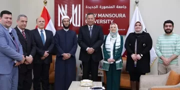 جامعة المنصورة الجديدة تحذر من مخاطر الإدمان الإلكتروني والقمار في ندوة تثقيفية