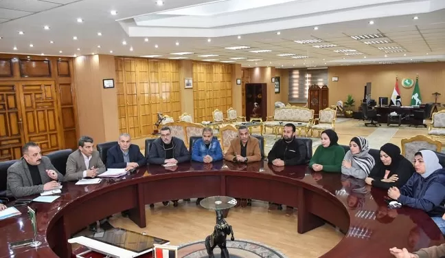 محافظ الشرقية يوجه بوضع خطة يومية لإنجاز طلبات تقنين الأراضي