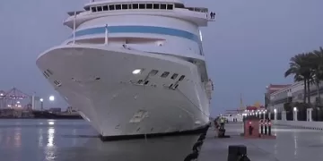 الإسكندرية تستقبل السفينة السياحية جراند استوريا القادمة من تركيا