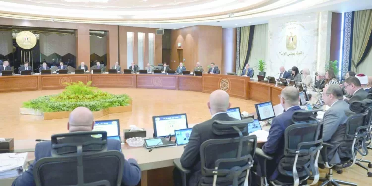 رئيس الوزراء يكشف مؤشرات اقتصادية مبشرة : وصلنا إلى التعادل بين موارد النقد الأجنبى واحتياجاتنا