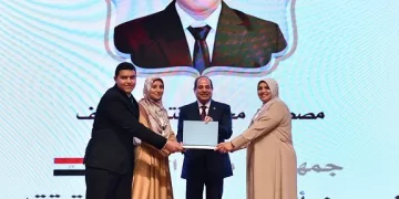 محافظ الغربية: تكريم أسرة من «سجين الكوم» بجائزة الأسرة القرآنية شرف لمحافظتنا