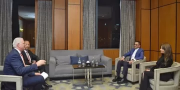 وزير الاستثمار يناقش فرص التعاون مع شركتي «ألفاريز آند مارسال» و«رينيرجي إيجيبت» للطاقة المتجددة