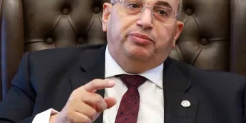 خبراء: التيسيرات الضريبية ضرورية لتوطين صناعة العطور في مصر