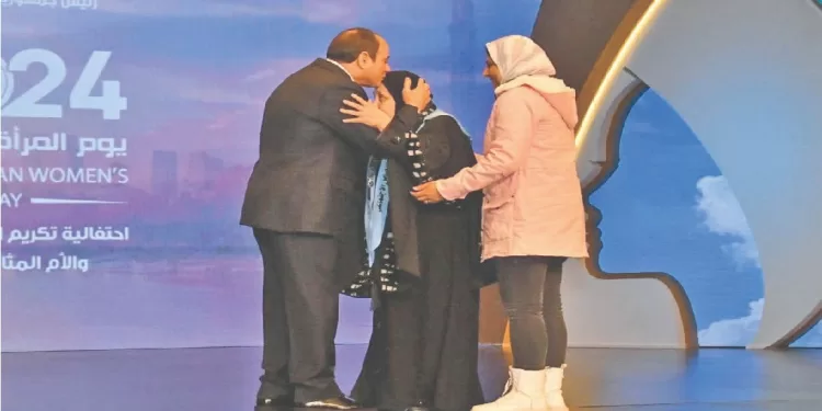 «ست الحبايب» .. رمز الحب والتفانى والعطاء