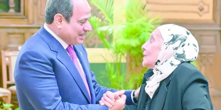 مصر تُكرِّم «عظيماتها»