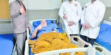 فريق طبى بالغردقة ينجح فى إنقاذ يد سائح إنجليزى من الشلل