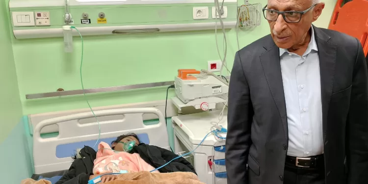 محافظ شمال سيناء يزور الجرحى والمرضى الفلسطينيين لتقديم التهنئة بمناسبة شهر رمضان المبارك