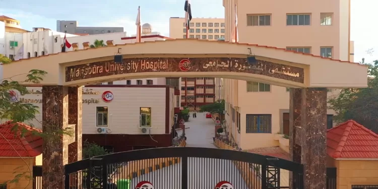 اعتماد وحدة الكلى والديلزة بمستشفى المنصورة الجامعي كمركز تدريب دولى