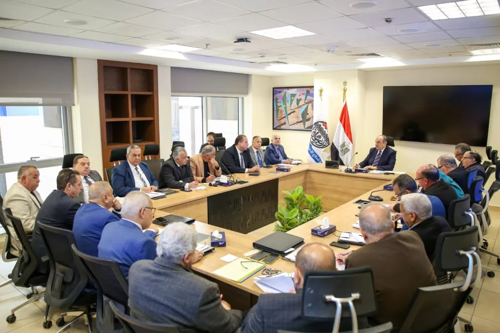 شيمي: التوسع في الشراكة مع القطاع الخاص وتعزيز الاستثمار في التكنولوجيا الحديثة 2 - جريدة الجمهورية WhatsApp Image 2025 03 07 at 2.38.31 PM 1 - جريدة الجمهورية