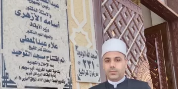 تحت شعار «خدمة بيوت الله شرف».. محافظ كفر الشيخ يفتتح 3 مساجد جديدة