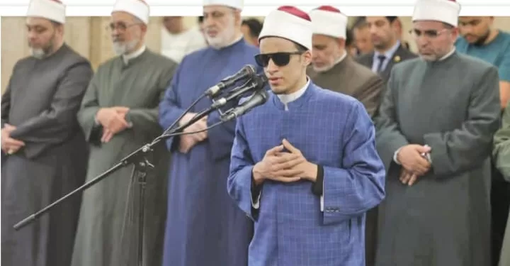 الأزهرى : حققت حلمى بالوقوف فى محراب كعبة العلوم وإمامة علمائه 1 - جريدة الجمهورية رفض الحكام «الخواجات» بالإجماع